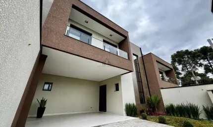 Excelente sobrado alto padrão em são josé dos pinhais.