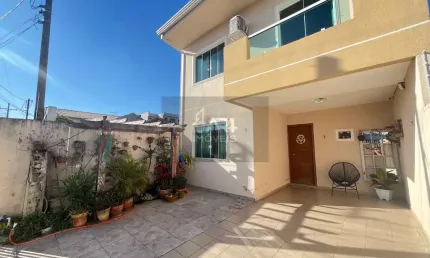 Sobrado Semimobiliado à Venda no bairro Cajuru em Curitiba/PR