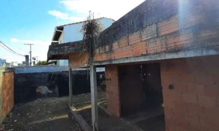 Terreno à venda na Rua Guará do Campo, 110, Ajuda, Macaé por R$ 130.000