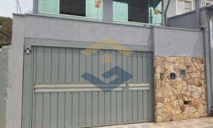 Casa / Sobrado à Venda c/ 215m², 4 Dorms, Sala, Copa, Cozinha, Lavanderia, Churrasqueira, Quintal, 4 Vagas - Vl. Galvão / Horto Florestal - Jundiaí/SP