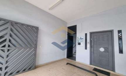 Sala Comercial Ampla p/ Alugar c/ 50 m², Banheiro e Copa (Andar Superior) - Vila Rio Branco - Jundiaí / SP (Prox. Avenida Itatiba / Maxi Shopping)