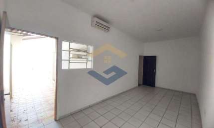 Casa Térrea P/ Venda c/ 146 m², 3 Dorms, 1 Suíte, Sala, Cozinha, Banheiro, Área de Serviço, Quintal, 2 Vagas - Vila Rio Branco - Jundiaí/SP