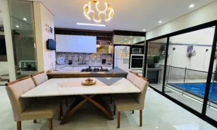 Casa P/ Venda c/ 210 m² no Condomínio Reserva da Mata, 4 Dorms, 1 Suíte, Piscina, Espaço Gourmet, 4 Vagas - JD Celeste- Jundiaí/SP