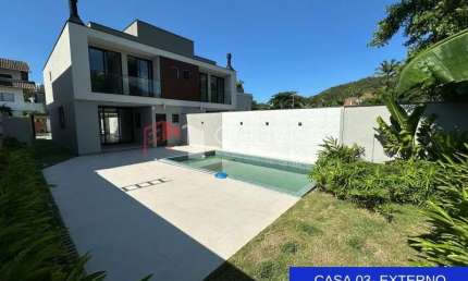 Casa com 3 quartos à venda na Vila Nova, Porto Belo 