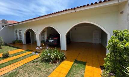 Casa para Venda em Cascavel, JARDIM MARIA LUIZA, 4 dormitórios, 1 suíte, 4 banheiros, 4 vagas