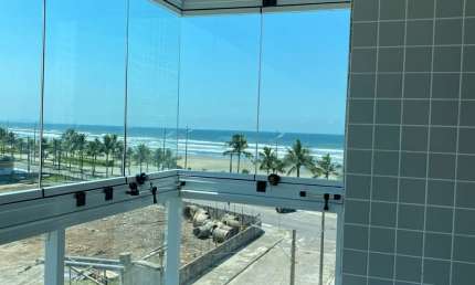 Descubra o prazer de viver a poucos metros da praia em um lindo apartamento localizado no coração do  Apartamento à venda no Caiçara ? Conforto, Lazer e Localização Privilegiada!  Descubra o prazer de