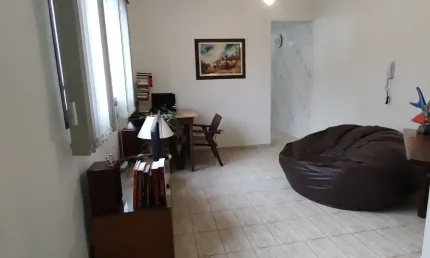 Apartamento 01 dormitório mobiliado 200 metros da praia ,canto do forte.