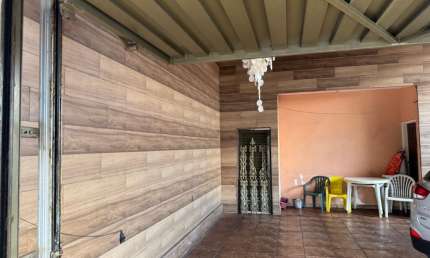 CASA TÉRREA PRÓXIMO AO SESI, TONIM ATACADISTA E UPA DA CASTELO BRANCO.