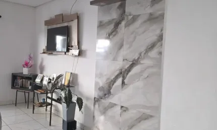 CASA TÉRREA COM PISCINA PRÓXIMO A ESCOLA, COMÉRCIOS AVENIDA LAFAYETE COSTA COUTO E  AVENIDA ANDRÉIA MATARAZZO