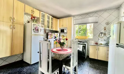 Casa com 4 quartos à venda na Servidão Dona Júlia, 11, Ipiranga, São José