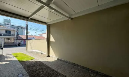 Casa com 3 quartos à venda na Rua Célio Veiga, 507, Jardim Cidade de Florianópolis, São José