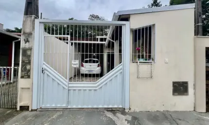 Casa com 2 quartos à venda na Rua Minho, 14, Forquilhas, São José
