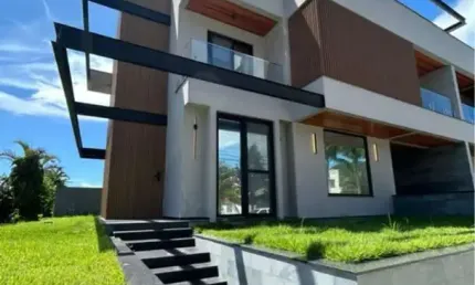 Casa com 3 quartos à venda na Rua das Tainhotas, 426, Jurerê, Florianópolis