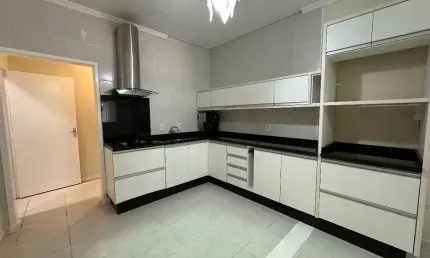 Geminado plano com 2 quartos para alugar no Adhemar Garcia so 2000 +txs