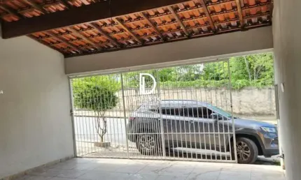Casa para Venda em Salto, Jardim Marília, 2 dormitórios, 1 banheiro, 2 vagas