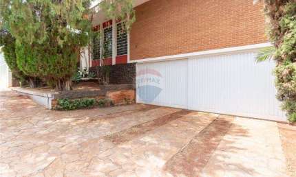 Casa de uso misto à venda no Jardim Mosteiro com 368 m2 a/c , 5 dormitórios sendo 1 suíte, 8 vagas Ribeirão Preto /SP