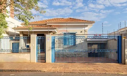 Casa Comercial a venda no Centro, 6 quartos, 3 banheiros, 220 m² de construção, Ribeirão Preto