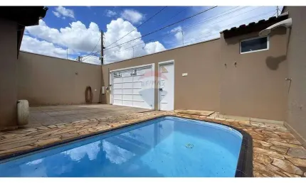 Casa no Santa Cecília em Bonfim Paulista 03 Dormitórios 1 suíte, sala, cozinha, Churrasqueira e piscina (ACEITA PERMUTA)