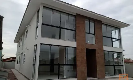 Apartamento com 3 quartos à venda na Rua Fernando Tadeu Gerach de Oliveira, 165, Pinheira, Palhoça por R$ 480.000