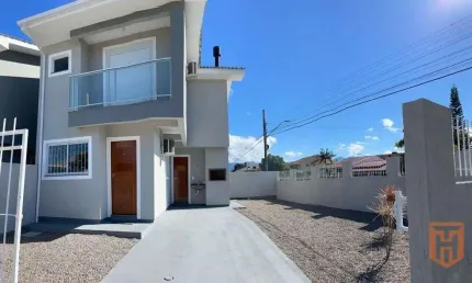 Casa com 2 quartos à venda na Andaia, 111, Enseada de Brito, Palhoça por R$ 795.000