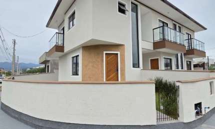 Casa com 2 quartos à venda na Avenida Paulo Roberto Vidal, 421, Bela Vista, Palhoça por R$ 469.900