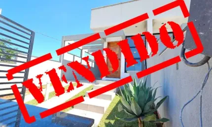 Casa com 2 quartos à venda na Rua Vereador Eugênio Manoel da Cunha, 345, Forquilhas, São José por R$ 410.000