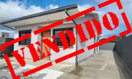 Casa com 2 quartos à venda na travessa osny ubaldo correia, 127, forquilhas, são josé por r$ 600.000