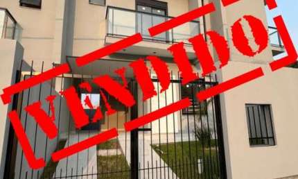 Casa com 3 quartos à venda na Rua Antônio José de Souza, 989, Sertão do Maruim, São José por R$ 449.000