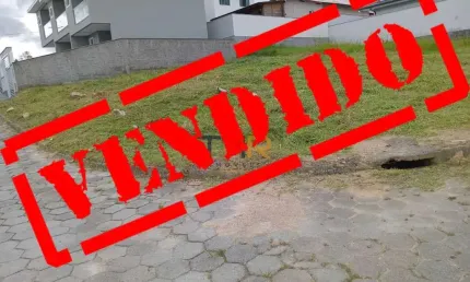 Terreno à venda na Rua Otolívio Antônio Henrique, 7, Bela Vista, Palhoça por R$ 270.000
