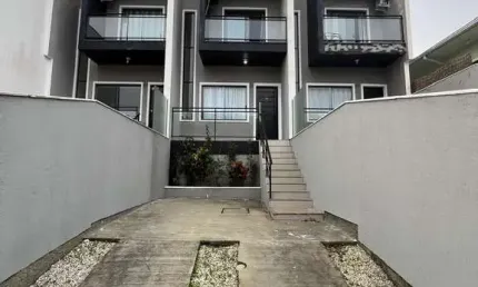 Casa com 2 quartos à venda na Rua Figueira, 345, Potecas, São José por R$ 390.000