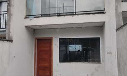 Casa com 2 quartos à venda na Rua Jaborandi, 8743, Potecas, São José por R$ 460.000