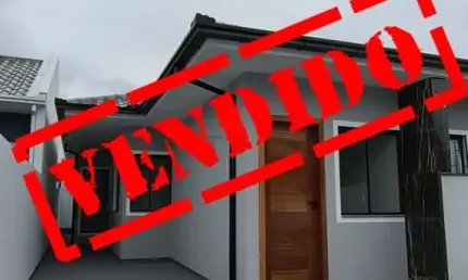 Casa com 2 quartos à venda na Travessa Osny Ubaldo Correia, 14, Forquilhas, São José por R$ 315.000