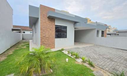 Casa com 3 quartos à venda na Rua Delgísia Maria de Souza, 7700, Sertão do Maruim, São José por R$ 499.000