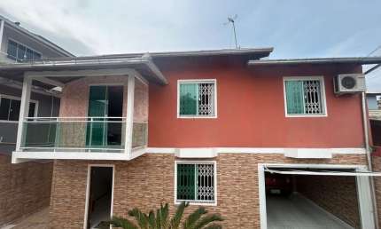 Casa com 3 quartos à venda na Travessa dos Cardeais, 15, Forquilhas, São José por R$ 800.000