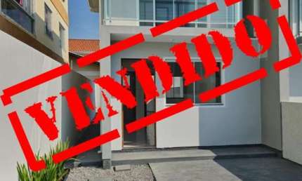 Casa com 2 quartos à venda na Rua Alcino Navegantes Moreira, 88, Barra do Aririú, Palhoça por R$ 360.000