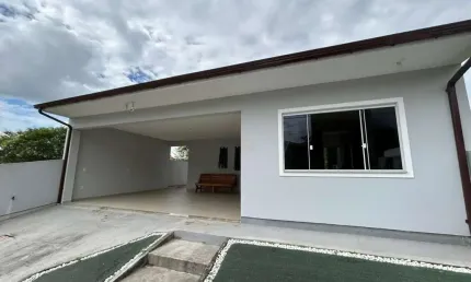 Casa com 3 quartos à venda na Travessa Osny Ubaldo Correia, 13, Forquilhas, São José por R$ 569.000