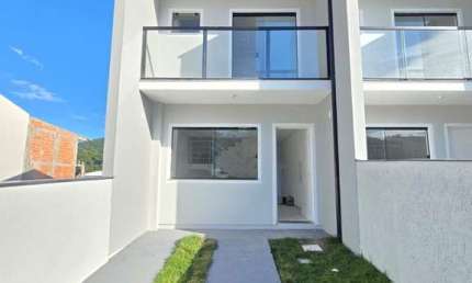 Casa com 2 quartos à venda na Travessa dos Cardeais, 803, Forquilhas, São José por R$ 450.000