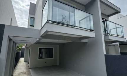 Casa com 3 quartos à venda na Rua Jaborandi, 7600, Potecas, São José por R$ 578.000
