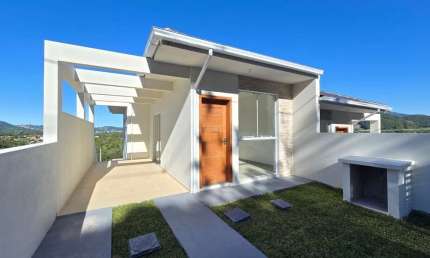 Casa com 2 quartos à venda na Servidão Romeu Manoel Martins, 9009, Forquilhas, São José por R$ 365.000