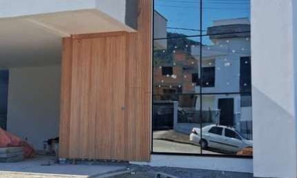 Casa com 3 quartos à venda na Rua Luca, 8899, Pagani, Palhoça por R$ 1.479.000