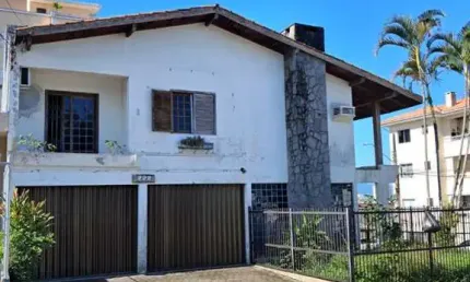 Casa com 5 quartos à venda na Geraldina, 87, Ipiranga, São José por R$ 1.378.000