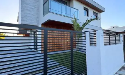 Casa com 3 quartos à venda na travessa osny ubaldo correia, 3297, forquilhas, são josé por r$ 860.000