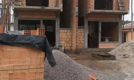 Casa com 2 quartos à venda na Rua Annita Maria dos Santos, 9877, Forquilhas, São José por R$ 450.000