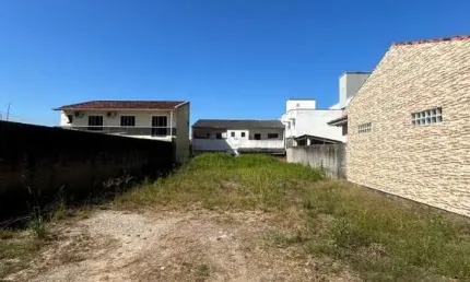 Terreno à venda na Rua Progresso, 2345, Areias, São José por R$ 365.000