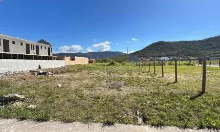 Terreno à venda na rua joão carlos de araújo e silva, 4567, forquilhas, são josé por r$ 280.000