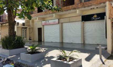 PRÉDIO COMERCIAL 3 ANDARES COM POSSILIBIDADE DE CONSTRUÇÃO DO 4 ANDAR EM ÁREA NOBRE DA PEDRA DE GUARATIBA - RJ