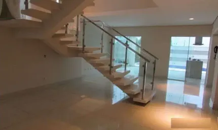 ROYAL FOREST - R$ 2.500.000 - Casa à  venda, 3 Suites, 2 Vagas, 225m², Londrina - PR