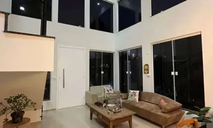 SUN LAKE RESIDENCE - R$ 2.470.000 - Casa á venda, 3 dormitórios (1 suíte), 4 Vagas, 220m², Londrina