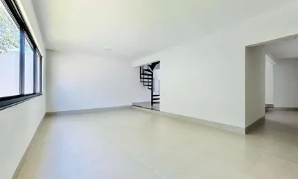 JARDIM MEDITERRÂNEO - R$ 2.750.000 - Casa em rua à venda – Londrina, Paraná
