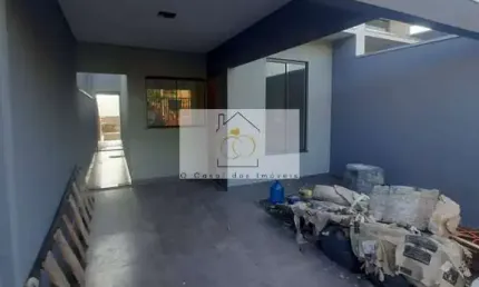 Vende-se Casa Assobradada no Jardim Colinas com sacada!!!